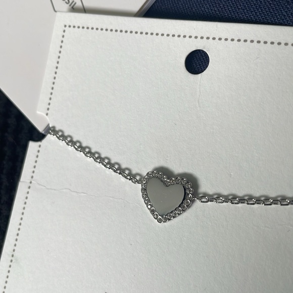 Fossil silver heart bracelet NWT - Picture 2 of 3